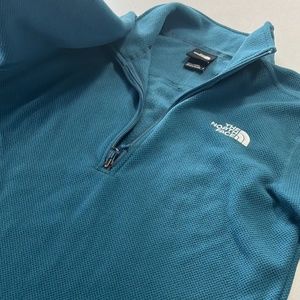 Mens small Northface 1/4 zip